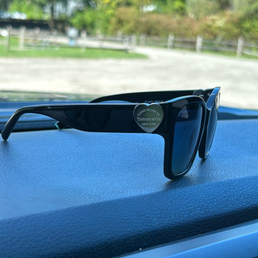 Tiffany&co. Designer sunglasses mint condition never used
